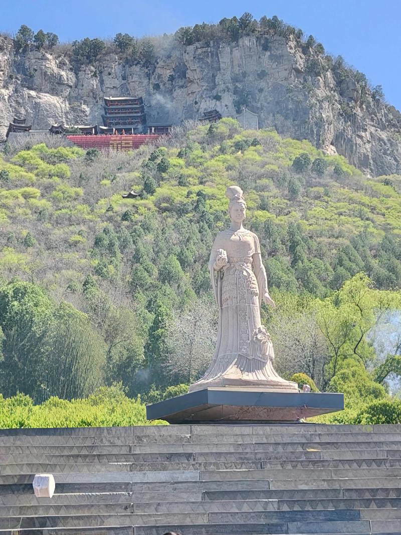 Wahuang Palace cliff temple She County